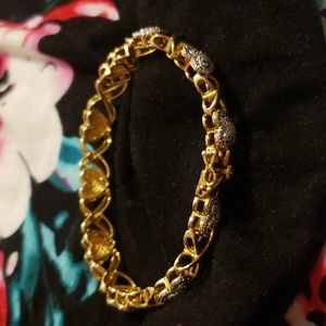 Gold Plated Heart/Kiss Tennis Bracelet